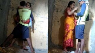 Gaao Ki Bihari Bhabhi Paisa Le ke Maze se Chudi